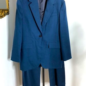Zara Blue Pants suit. Long line Jacket Sz Sm, Pants size Med. Worn Once for pix